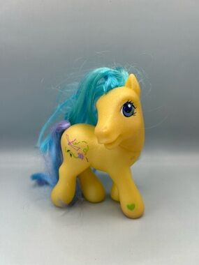 2002 My Little Pony G3 Meadowbrook Dragonfly Yellow Blue Hair Vintage Hasbro